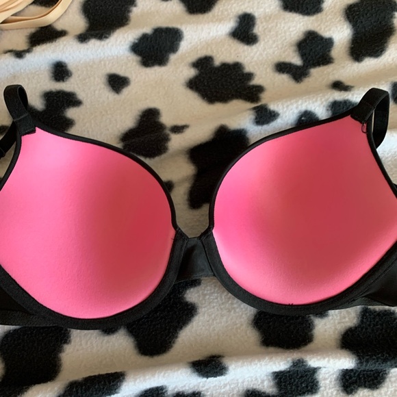NWOT Victoria Secret padded underwire bra - Picture 5 of 7